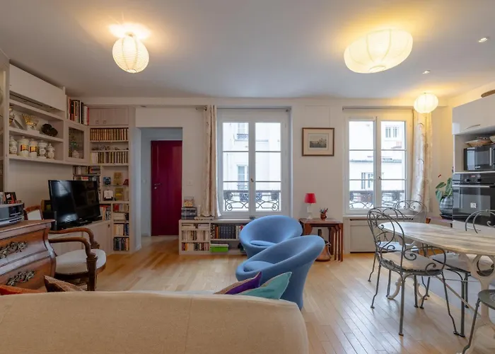 Apartamento Elegant 2 Bd With Ac Golden Triangle Location