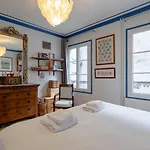 Elegant 2 Bd With Ac Golden Triangle Location Lejlighed *