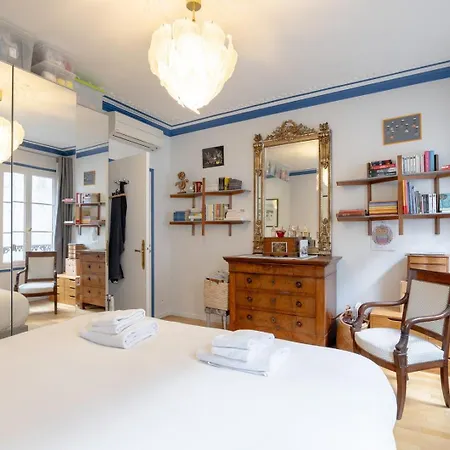 Elegant 2 Bd With Ac Golden Triangle Location Апартаменты
