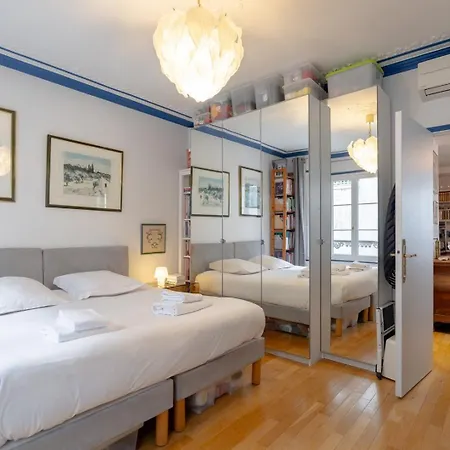 Elegant 2 Bd With Ac Golden Triangle Location * Париж