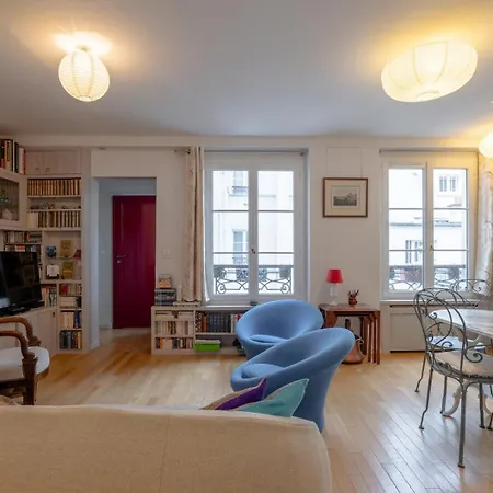 Апартаменты Elegant 2 Bd With Ac Golden Triangle Location