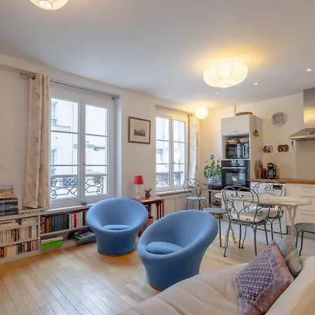 Elegant 2 Bd With Ac Golden Triangle Location 公寓 *