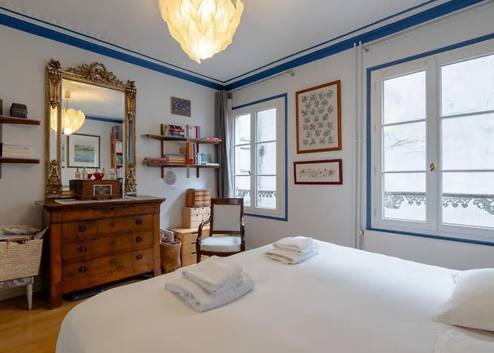 Elegant 2 Bd With Ac Golden Triangle Location Апартаменты *