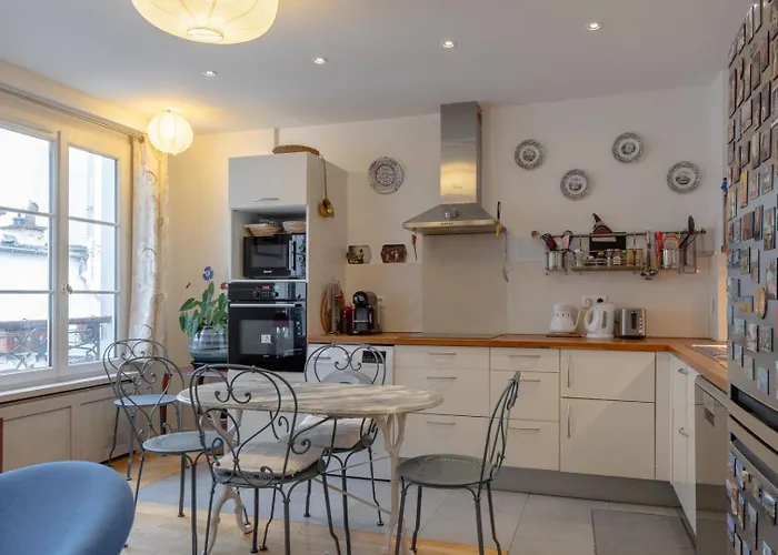 Elegant 2 Bd With Ac Golden Triangle Location Апартаменты Париж